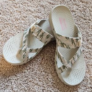 Sketchers EVA Foamies Reggae Rainforest Size 8